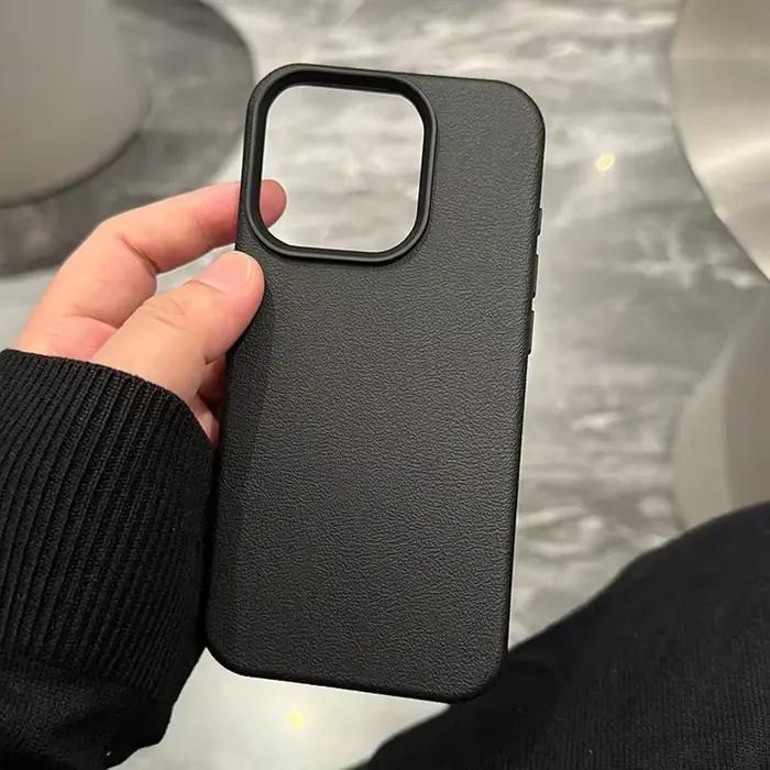 Coque de téléphone de luxe en cuir souple mat
