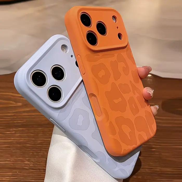 Coque en silicone liquide à motif léopard pour iPhone 17 16 Pro Max Air 14 15 Plus 12 et 13 Pro Max protection antichoc anti-rayures élégante pour femmes et hommes occassions spéciales